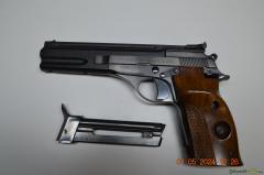 Beretta Model 76 .22 LR Long Rifle