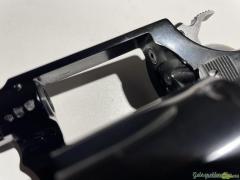 Smith & Wesson