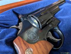 Smith & Wesson