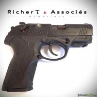 Beretta Model PX4C Storm 9mmP