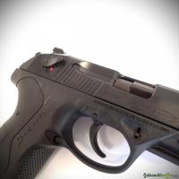 Beretta Model PX4C Storm 9mmP