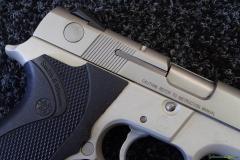 Smith & Wesson Model 6946 9x19mm Parabellum/Luger/NATO