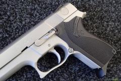 Smith & Wesson Model 6946 9x19mm Parabellum/Luger/NATO