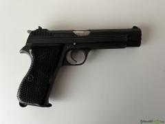 SIG P210