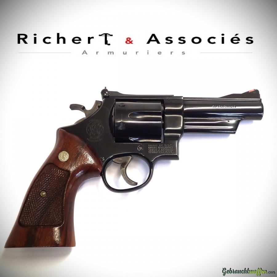 Smith & Wesson Model 57 ''The .41 Magnum'' .41mag (1977) Smith & Wesson Model 57 ''The .41 Magnum'' .41mag (1977)