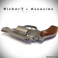 Smith & Wesson
