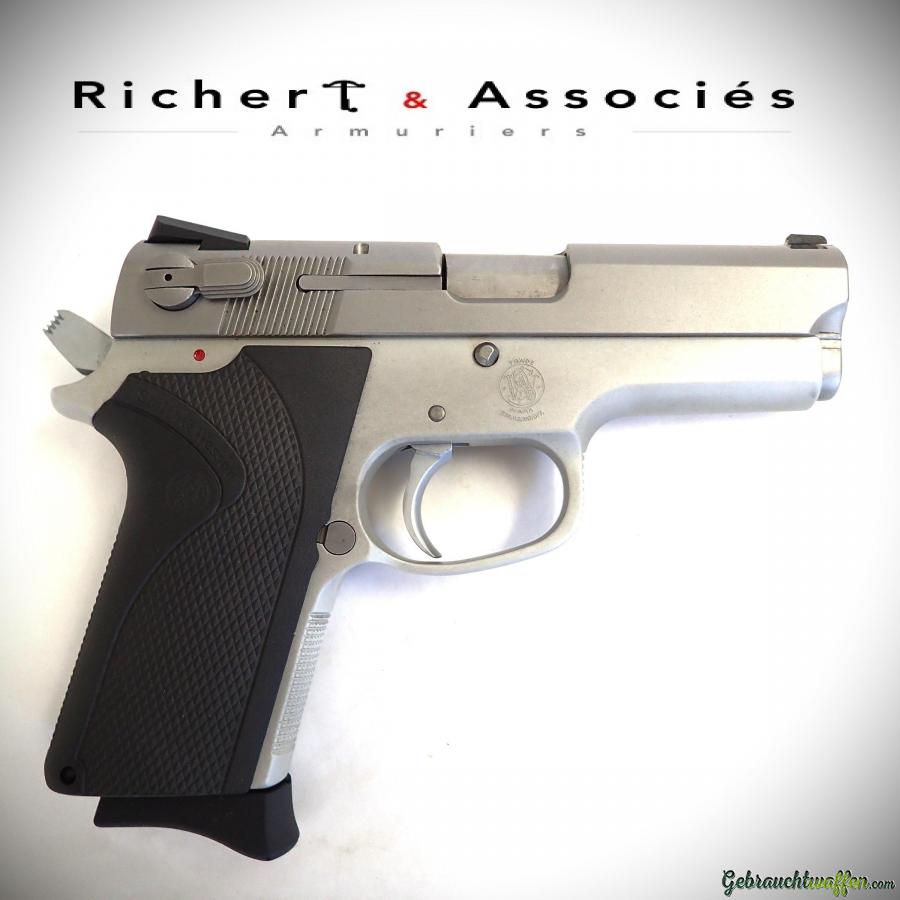 Smith & Wesson Smith & Wesson