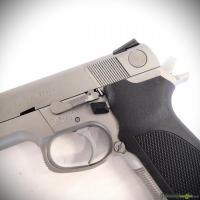 Smith & Wesson Model 4026 .40S&W