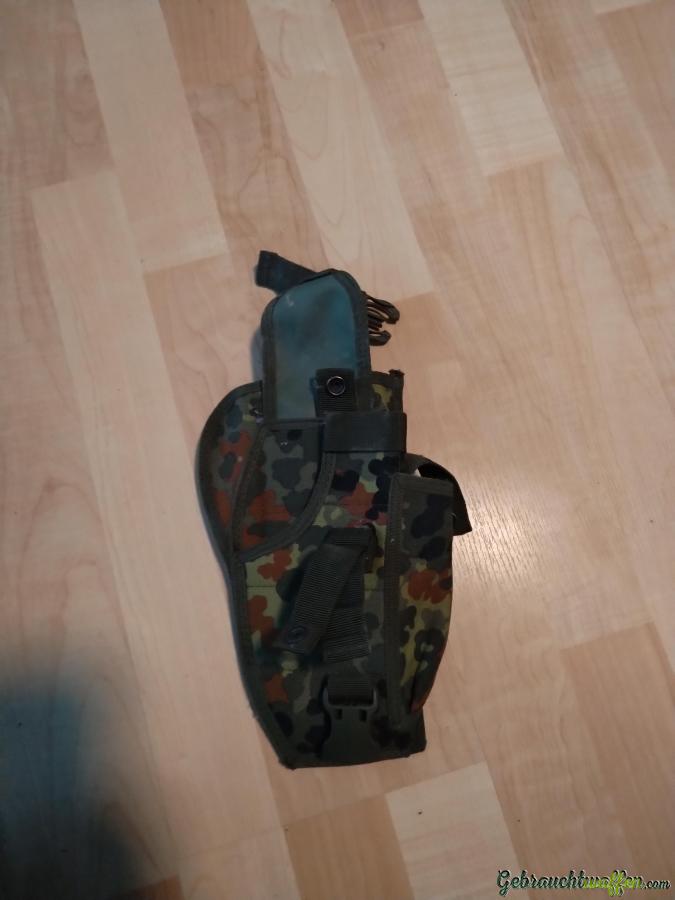 Universalholster und HG Pouch Flecktarn Universalholster und HG Pouch Flecktarn