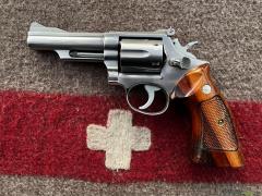 Smith & Wesson 66 Combat Magnum Stainless « no dash » .357 Magnum / 9x31mmR /.353 Casull