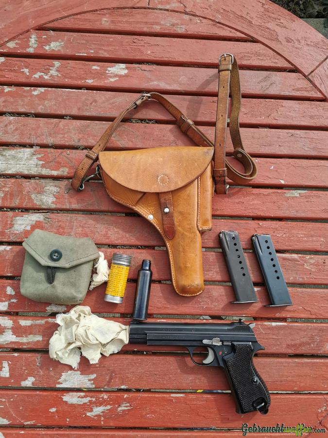 SIG-Sauer 210 9x19mm Parabellum/Luger/NATO SIG-Sauer 210 9x19mm Parabellum/Luger/NATO