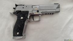 SIG-Sauer P 226 X-Five Supermatch .40 Smith & Wesson/Auto / 10 x 21 mm