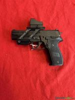SIG-Sauer P226 9x19mm Parabellum/Luger/NATO