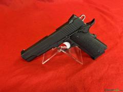 SIG-Sauer 1911 .45 ACP