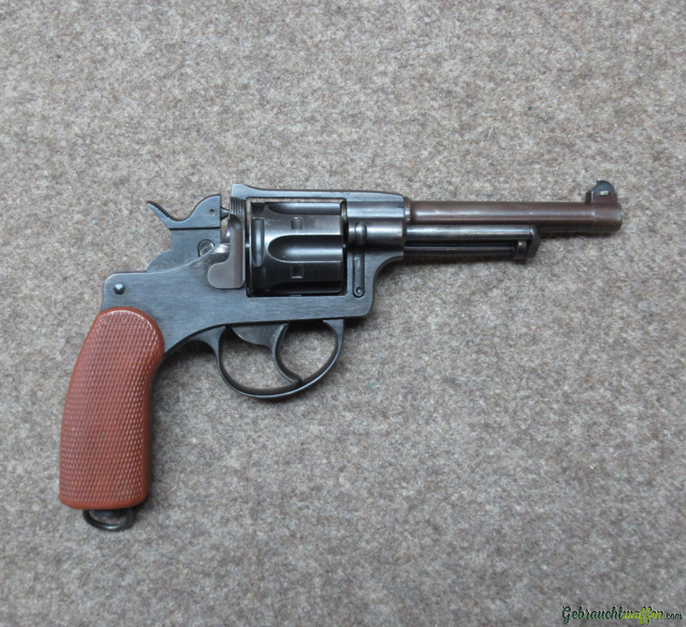 revolver W+F mod. 1929 cal. 7.5mm revolver W+F mod. 1929 cal. 7.5mm
