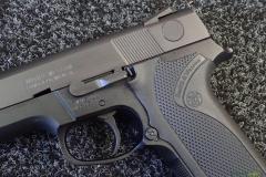 Smith & Wesson Model 4044 DAO .40S&W