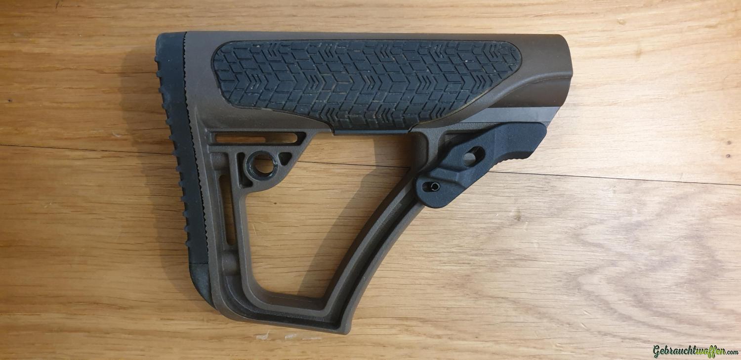 Diverses AR15 Zubehör (Stock, amby Safetys & Pistolengriff) Diverses AR15 Zubehör (Stock, amby Safetys & Pistolengriff)
