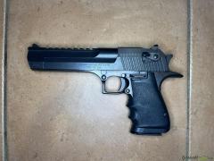 Magnum Research | Desert Eagle | .50 AE