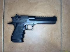 Magnum Research | Desert Eagle | .50 AE