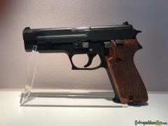 Waffenständer für Revolver und Pistole