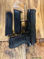 SIG-Sauer 225 9x19mm Parabellum/Luger/NATO