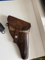 Ordonnanz Revolver 29 mit Holster aus Sammlung