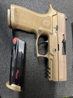 SIG-Sauer Sig P320 9x19mm Parabellum/Luger/NATO