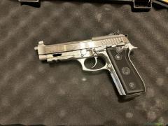 2x Taurus pistolen  Forjas pt-99 AFS + pt-58 HC 9x19mm Para + 380 acp zu verkaufen