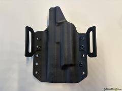 BlackTrident Raven Holster für P226 surefire X300Ultra