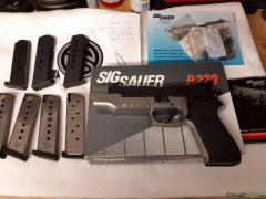 SIG-Sauer P220 Sport .45 ACP