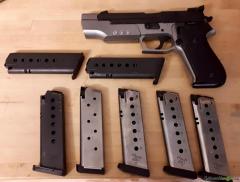 SIG-Sauer P220 Sport .45 ACP