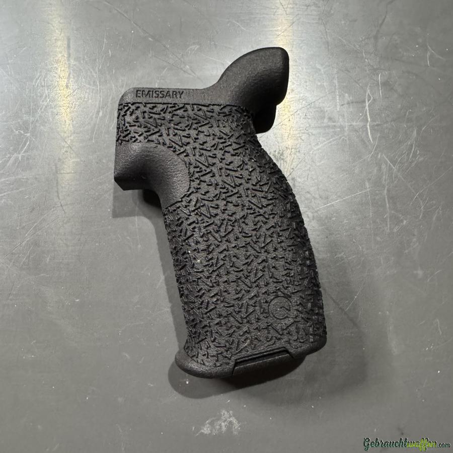 Emissary Development Axle Grip AR-15 - Compact, Aggressive Emissary Development Axle Grip AR-15 - Compact, Aggressive