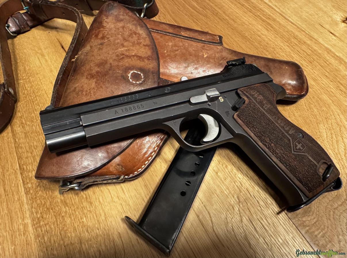 SIG-Sauer P210 9x19mm Parabellum/Luger/NATO SIG-Sauer P210 9x19mm Parabellum/Luger/NATO