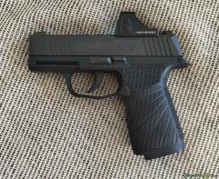 SIG-Sauer P365 9x19mm Parabellum/Luger/NATO