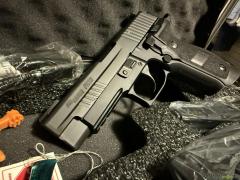 SIG-Sauer P226 TACOPS 9x19mm Parabellum/Luger/NATO