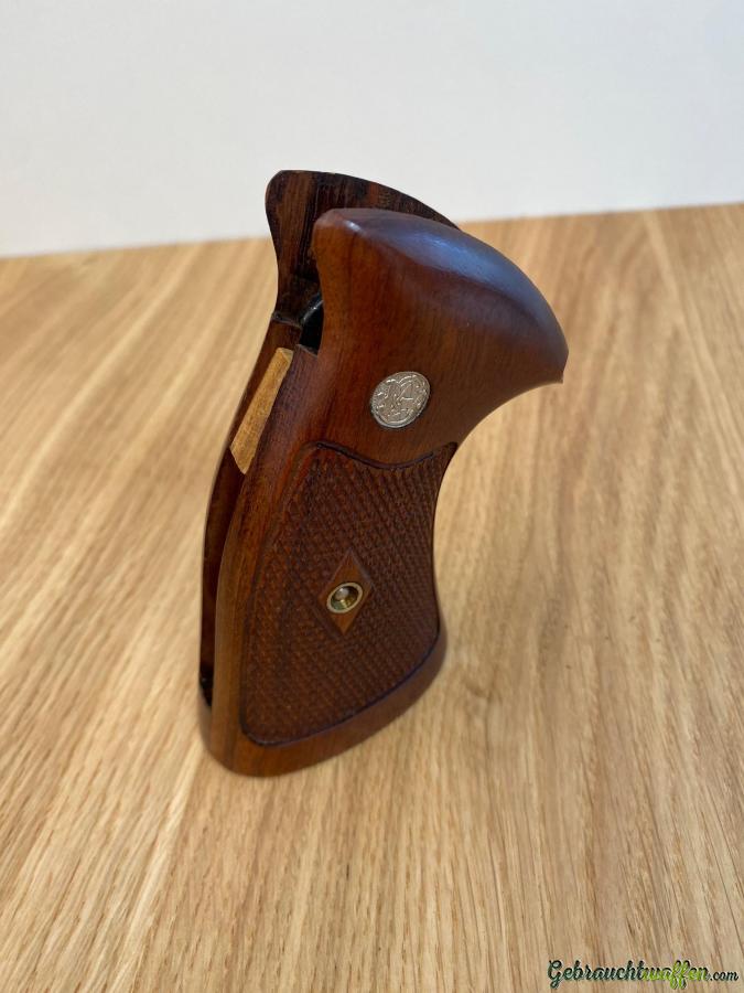 S&W Griff (Cokes) N-Frame Model 29 S&W Griff (Cokes) N-Frame Model 29