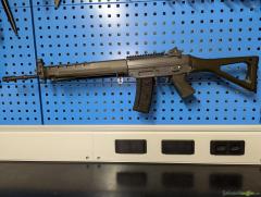 SIG 550-1 Seriefeuer / Automat