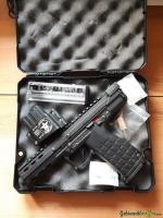 Kel-Tec CP33 (Keltec CP-33) .22 LR  2x Magazin 33 Rounden
