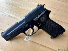 SIG-Hämmerli P 220 .22 LR Long Rifle (Très rare 40 pièces série HT)