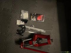 Hornday Iron Press with Autopriming + quick change adapter