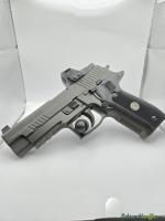 SIG-Sauer P 226 Legion 9x19mm Parabellum/Luger/NATO