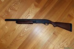 Remington 870 Express 12/76 mit Holzschaft