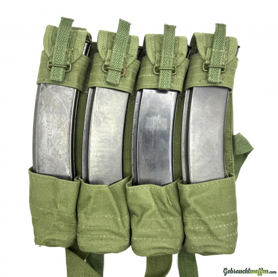 Chestrig mit 4 PPS43-Magazinen Chestrig mit 4 PPS43-Magazinen