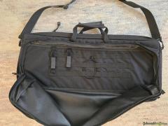 2 Gewehr Taschen, Pistolen Rucksack, Brille, Gehörschutz etc.
