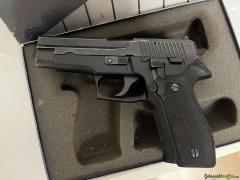 Sig Sauer P223 9x19 mit viel Zubehör