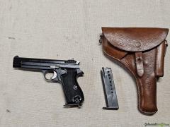 SIG P49 9mm mit Ersatzmagazin und Futteral