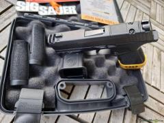 SIG-Sauer P365 Macro 9x19mm Parabellum/Luger/NATO