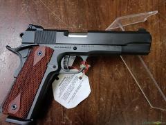 RIA ...1911 Rock Standard .45 ACP