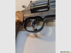 Colt Python 4 .357 AutoMag