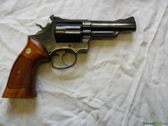 Smith & Wesson 19-3 .357 Magnum